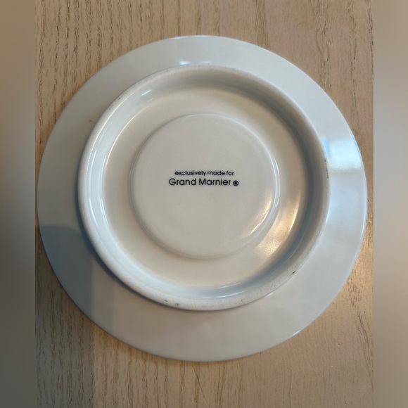 Grand Marnier Cup and Saucer - Picture 6 of 7